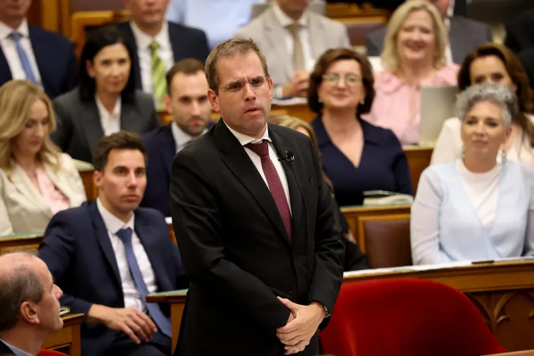 Ruff Bálint elnézést kért egy fideszestől