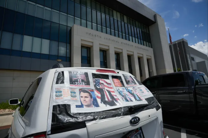 Az ügyészség halálbüntetést kérne Charlie Kirk feltételezett gyilkosa ellen