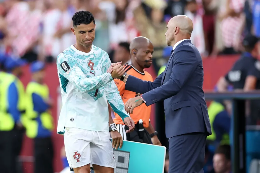 Cristiano Ronaldo nem forró fejjel akar dönteni a válogatottságáról