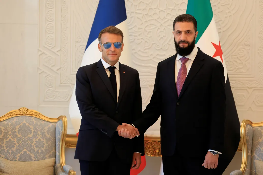 Robbanások voltak Macron damaszkuszi szállása közelében