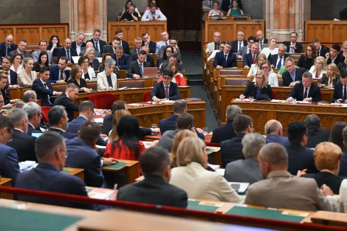 Megszavazta a parlament a Budapestnek szánt segélyhitel eltörlését