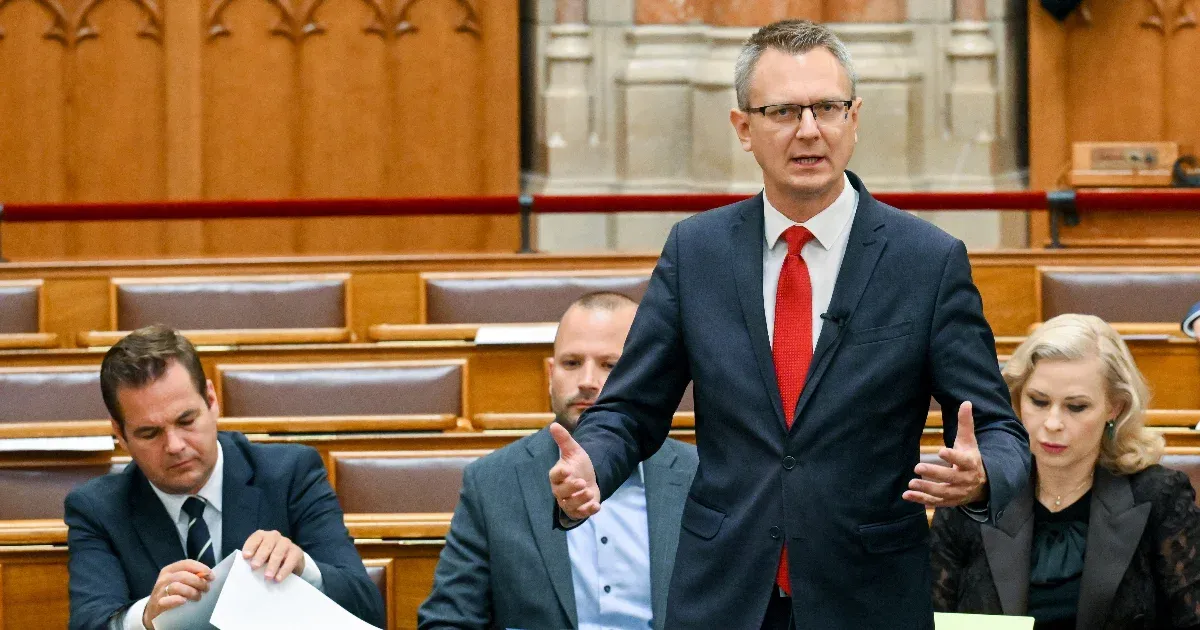 Rétvári a Tisza önkényéről, Gulyás az államfő megalázásáról.