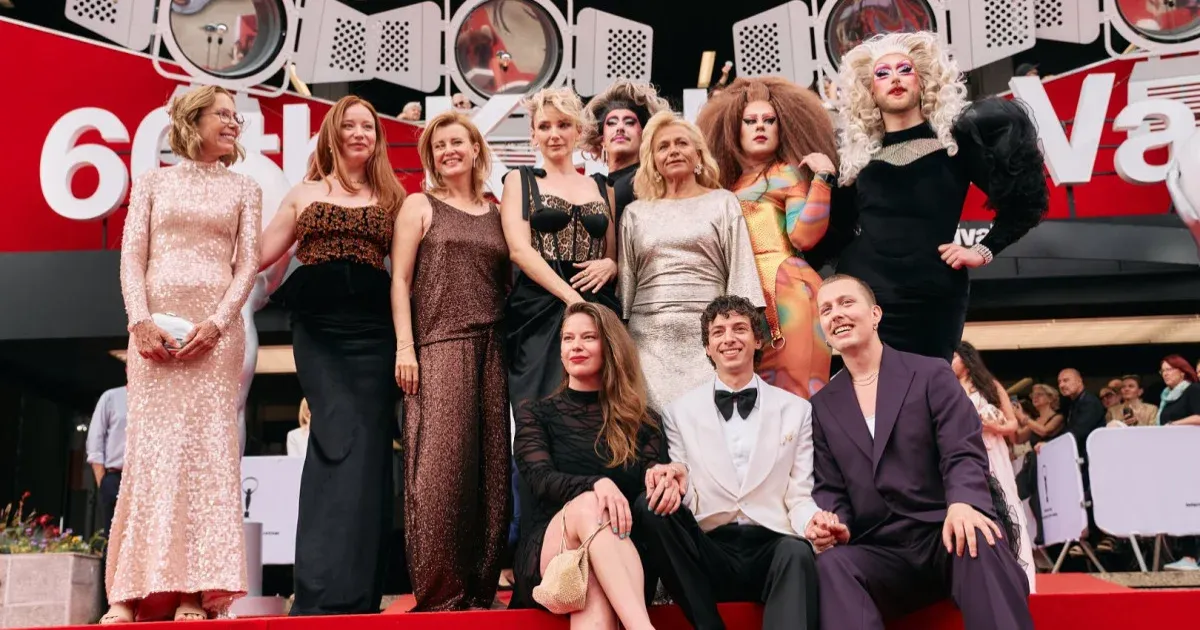 „Magyarfilm-képviselet a Karlovy Vary-i Filmfesztiválon: Drag Queenek és Produkciós Koprodukciók”