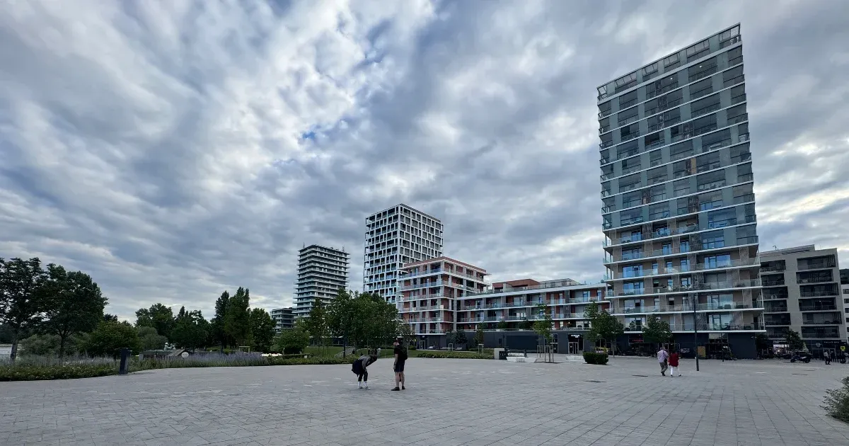 Beton dzsungel: A természet tönkretételének képei a Túlbetonozva kampány során