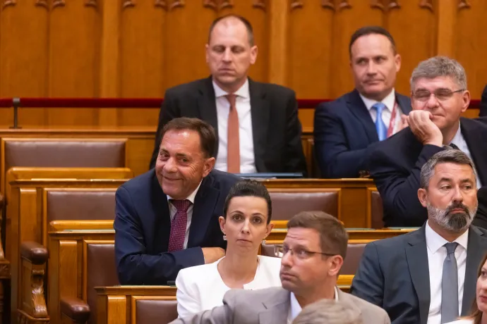 „Most látszik, mennyire félsz Lázár Jánostól!” – újabb részletek az Országgyűlési Naplóból