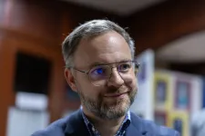 Politico: Amerikai pénz tarthatja életben a brüsszeli MCC-t
