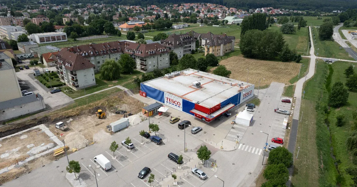 A Tesco közép-európai érdekeltségeinek eladását mérlegeli