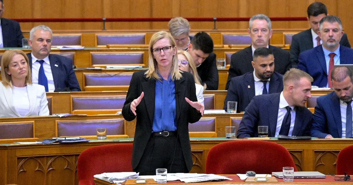 Eltávolítják a 17. Alaptörvény-módosítás problémás részét.