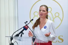 Hét, Király Nórához köthető civil szervezet állami támogatásai miatt tesz feljelentést a kormány