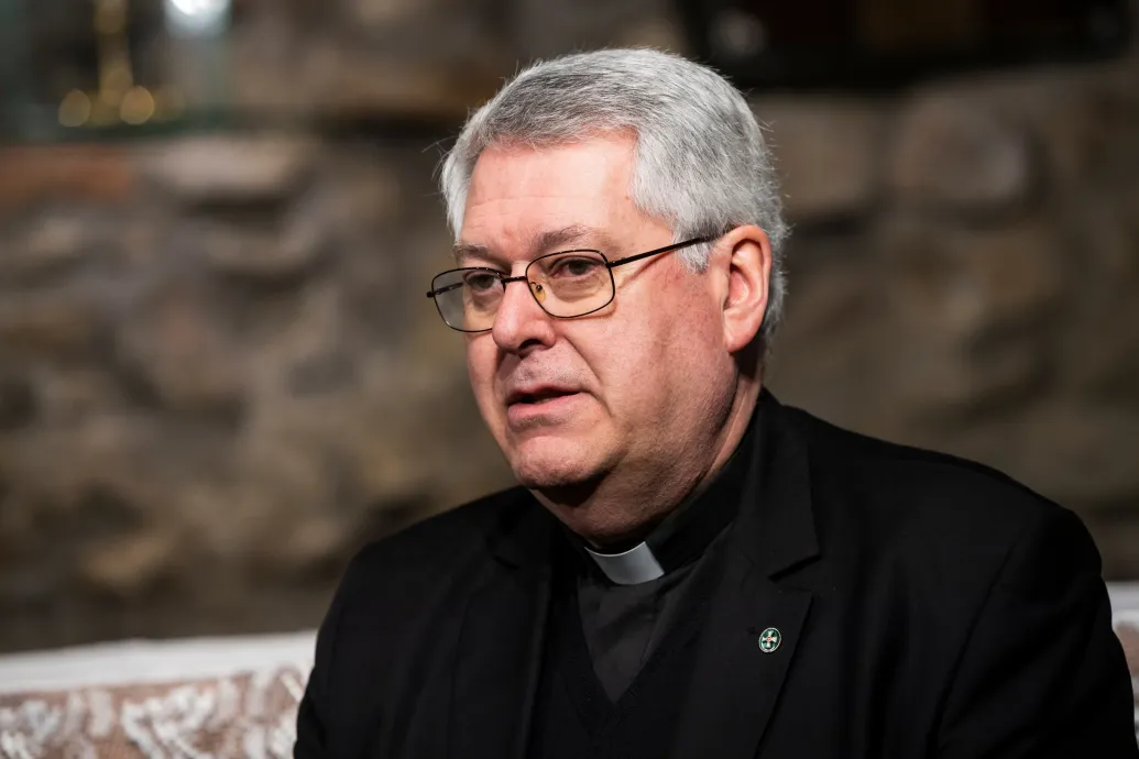 A főegyházmegye nem engedélyezte az Orbán-rajongó Osztie Zoltán felszólalását a fideszes tüntetésen