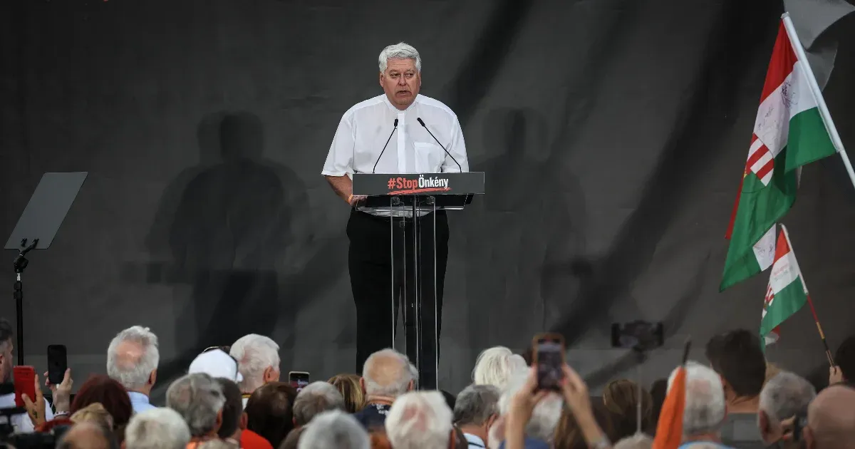 Osztie Zoltán nem a főegyházmegye engedélyével beszélt.