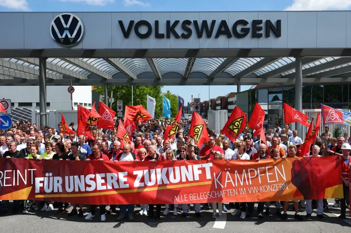 Drasztikus lépéssel vágná meg a költségeket a Volkswagen vezetése