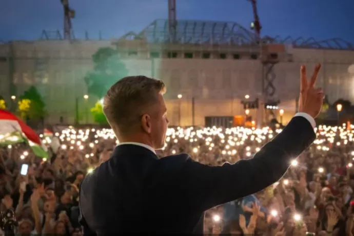 Szaladnak a kommentelők: feloldották az összes letiltott felhasználót a kormány Facebookján