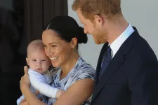 Négy év után először találkozott Amerikában élő unokáival III. Károly