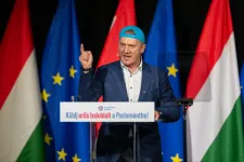 Varju László szerint a DK-nak gyógyulnia kell, de még visszatérhet a parlamentbe