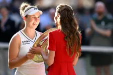 A 21 éves Linda Noskova nyerte a női egyest Wimbledonban