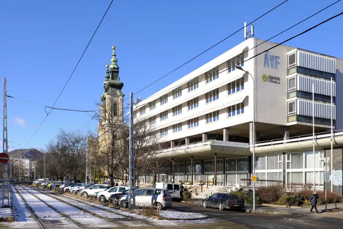 Rábólintott az önkormányzat: 140 lakásos lakópark épül a Feneketlen-tóhoz