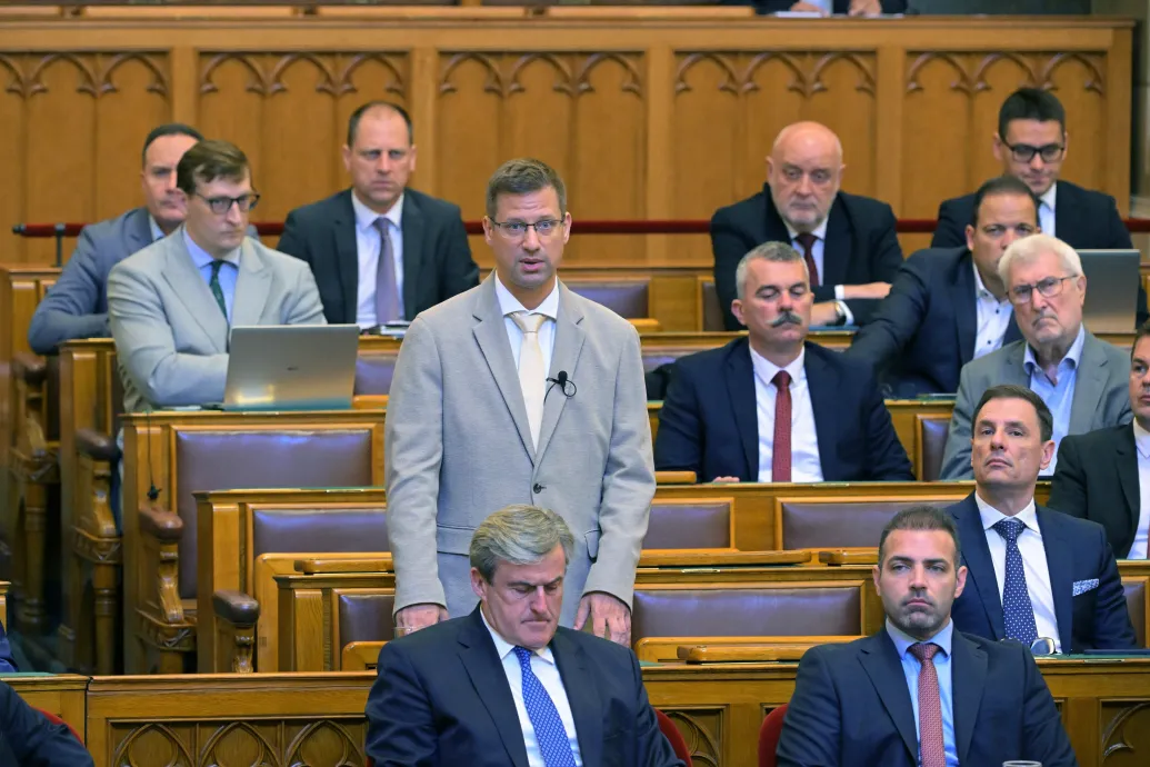 Gulyás Gergely lemond a frakcióvezetői tisztségről