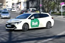 Bukarestben már okostelefon nélkül is lehet Boltot rendelni
