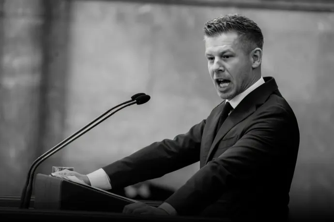 Orbán Viktor Magyar Péter fotójával eltemette a demokratikus Magyarországot