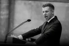 Orbán Viktor Magyar Péter fotójával eltemette a demokratikus Magyarországot