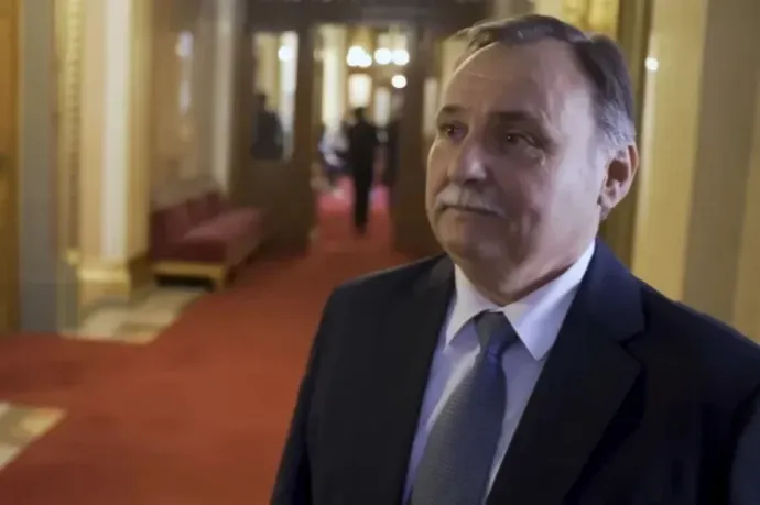 Biológiai szúnyoggyérítésre állítaná át az országot Gajdos László