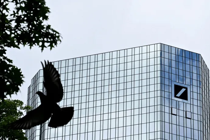 Házkutatást tartottak a Deutsche Bank frankfurti székházánál