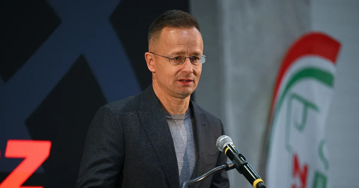 Szijjártó Péter lemondott parlamenti mandátumáról, Orbán tudott a döntésről Szijjártó Péter lemondott parlamenti mandátumáról, Orbán tudott a döntésről