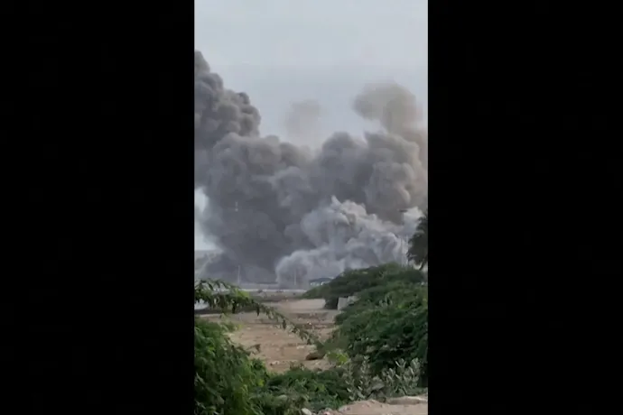 Iráni szigetet lőtt és hajókat fordított vissza az Egyesült Államok