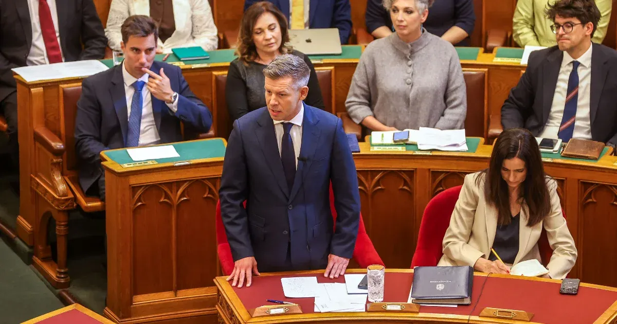 Magyar Péter a korrupció legvérlázítóbb fajtájának tartja, hogy Szijjártó a BYD-hoz szerződött