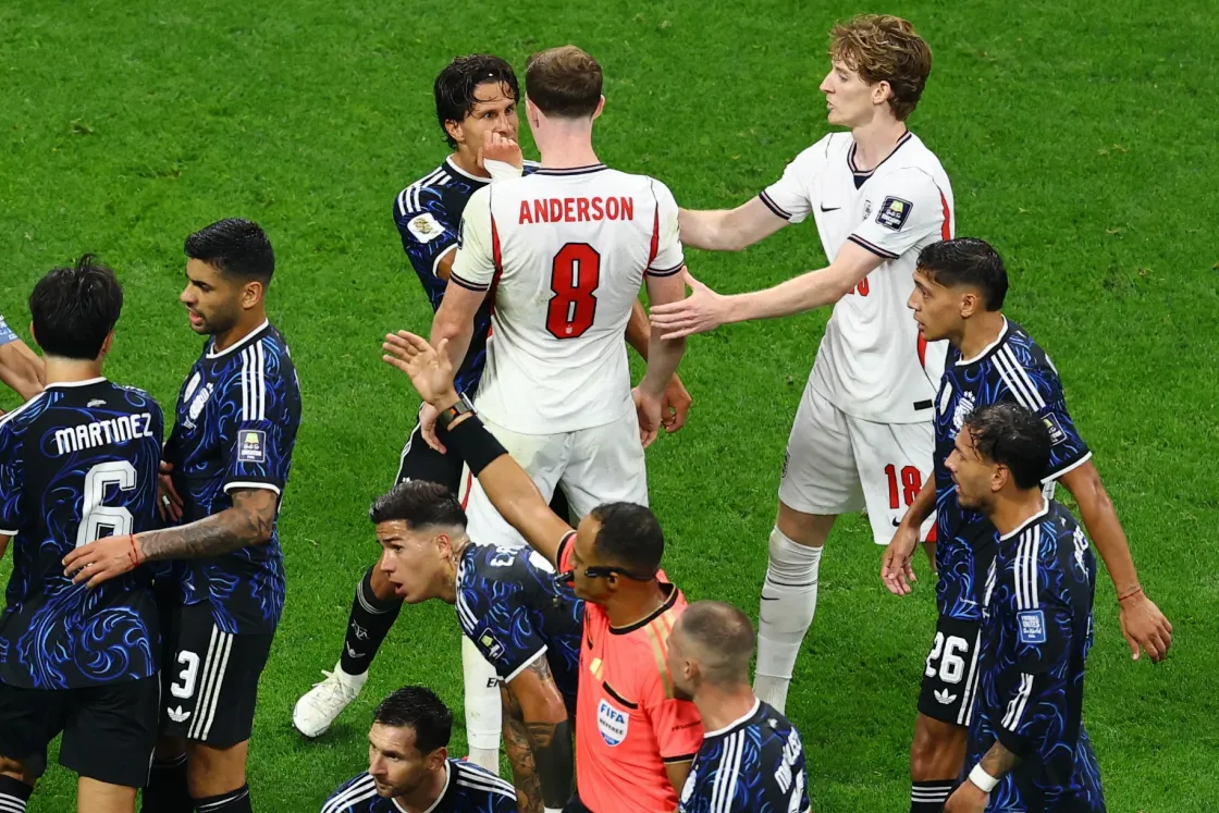 Nem kímélik egymást az elődöntőben: Anglia–Argentína 0-0