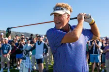 Will Ferrell szerencsétlen sólyomként szárnyal a golfpályán