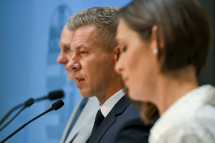 Kormányszóvivői tájékoztató: Vizsgálják Szijjártó Péter és Oroszország kapcsolatát
