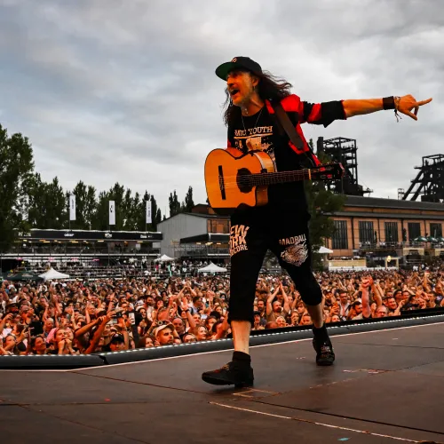 A Gogol Bordello azért nem jött a Szigetre, mert a frontember attól tartott, elviheti Magyarországról az orosz titkosszolgálat