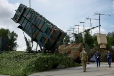 Ha véletlen eldurran egy trafóállomás vagy kisiklik egy vonat, annak valószínűleg ezekhez a gyárakhoz lesz köze