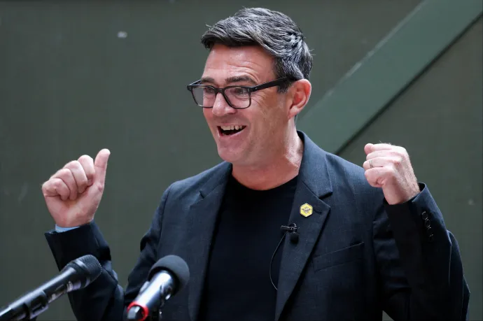 Andy Burnhamet megválasztották a brit Munkáspárt vezetőjének