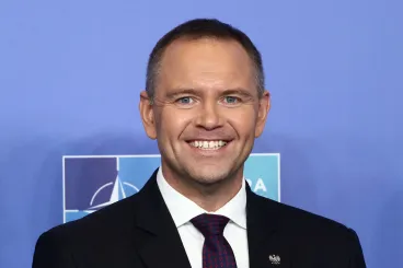 Komolyabb jogokat kaptak volna az élettársi kapcsolatban élők Lengyelországban, a meleg párok miatt az államfő megvétózta