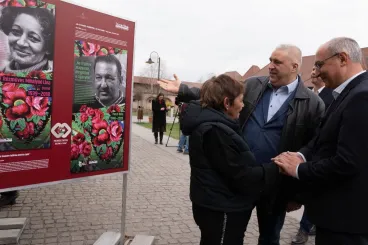 Szabadtéri kiállítás nyílik Sepsiszentgyörgyön a roma hősök tiszteletére