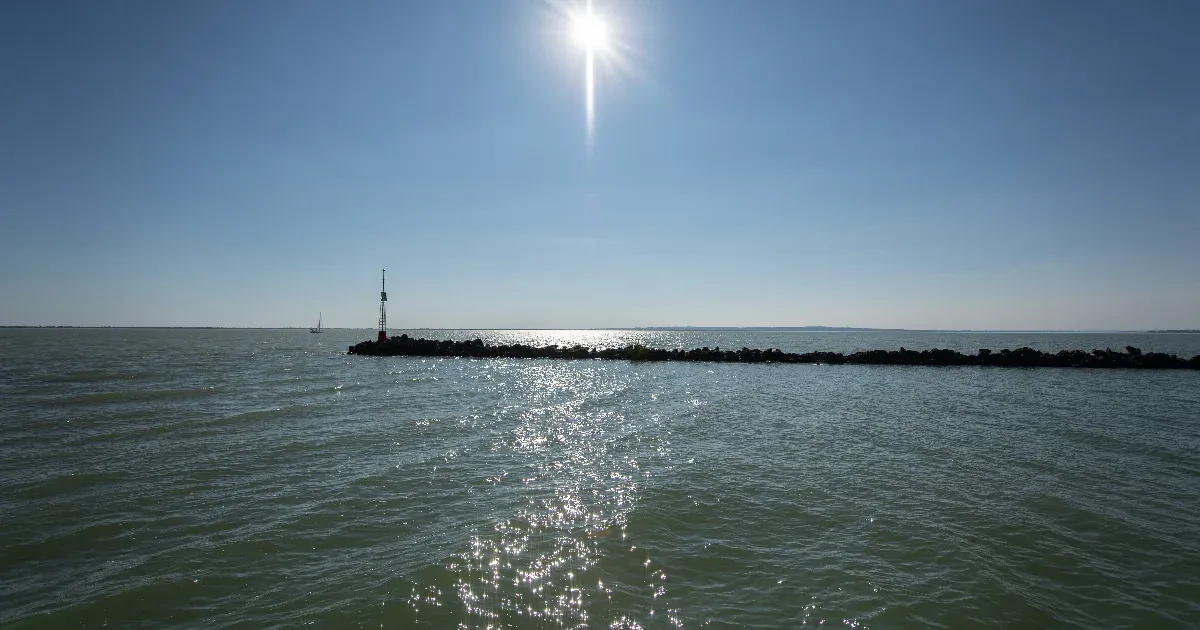Megtalálták a Balatonban eltűnt kajakos holttestét