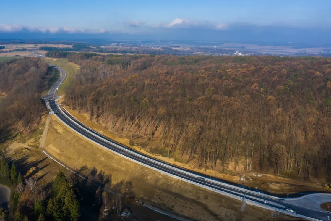 Két NER-es csúcsmilliárdos versengett az 1700 milliárdos üzletért, Vitézy elveszi tőlük