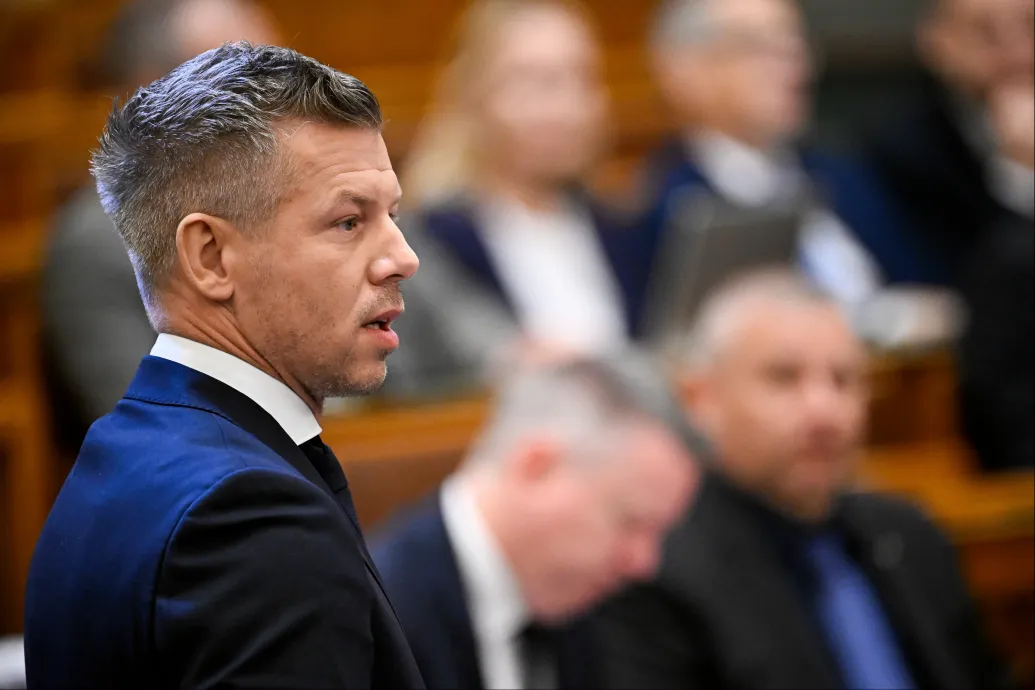 Magyar Péter bejelentette, milyen változtatások jönnek a céges adórendszerben