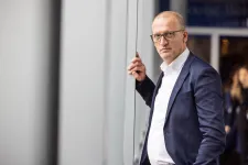 Tarr Zoltán reagált arra, hogy Orbán János Dénes visszavásárolná a műveit