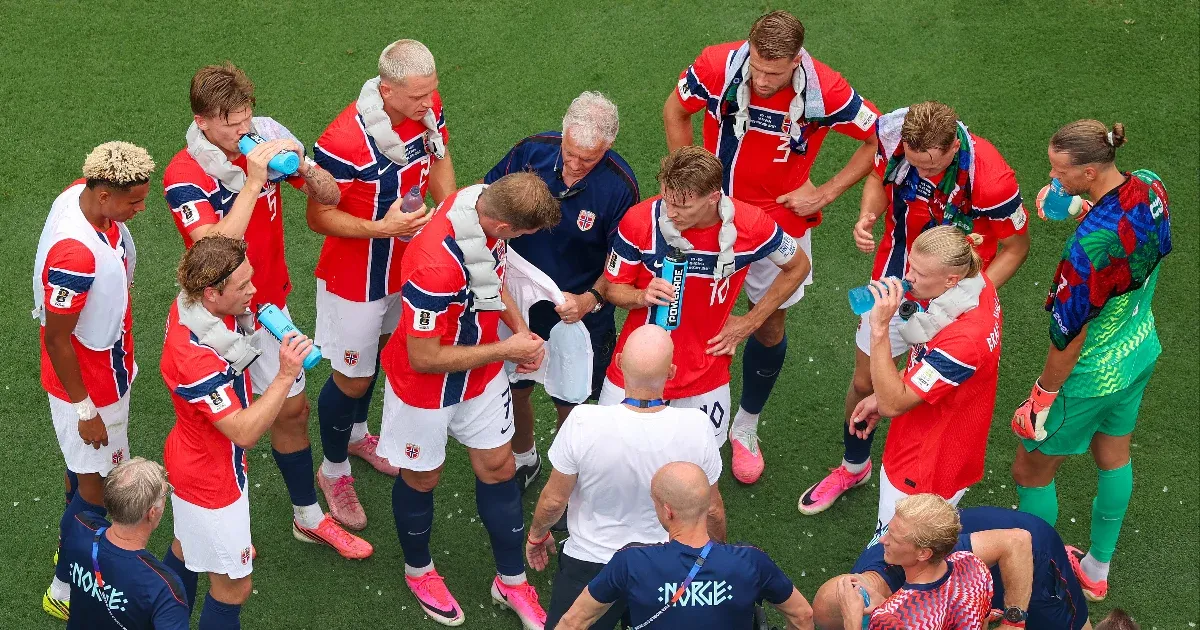 Új Szabályok a Magyar Futballban: Nem Lesz Hidratációs Szünet és Szájeltakarásért Nincs Piros Lap Új Szabályok a Magyar Futballban: Nem Lesz Hidratációs Szünet és Szájeltakarásért Nincs Piros Lap