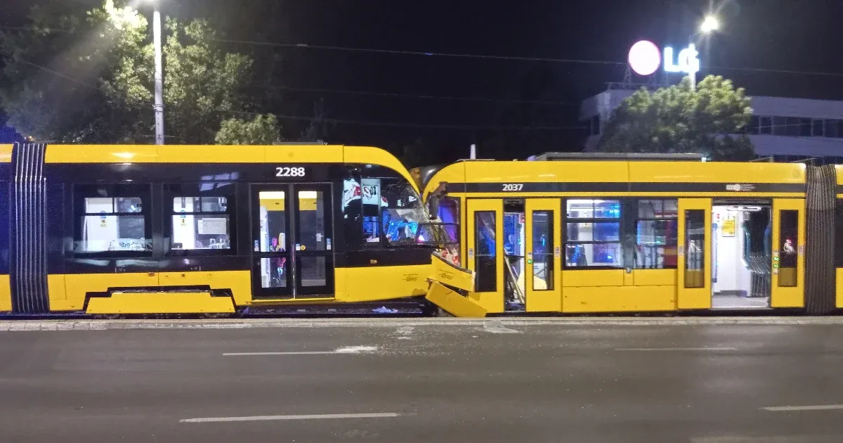 Két villamos ütközött a Könyves Kálmán körúton, könnyű sérülés történt Két villamos ütközött a Könyves Kálmán körúton, könnyű sérülés történt