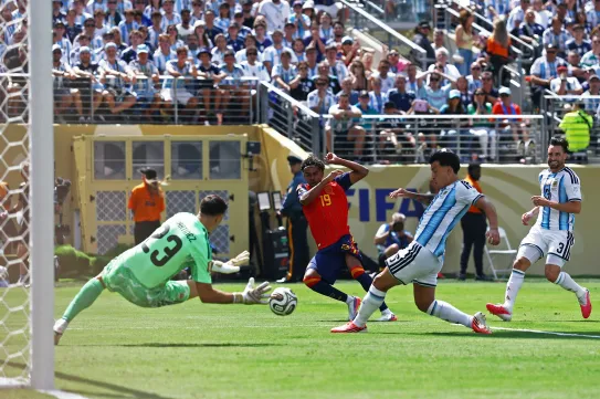 Trump helikopterrel futott be, megy a vb-döntő: Spanyolország–Argentína 0-0