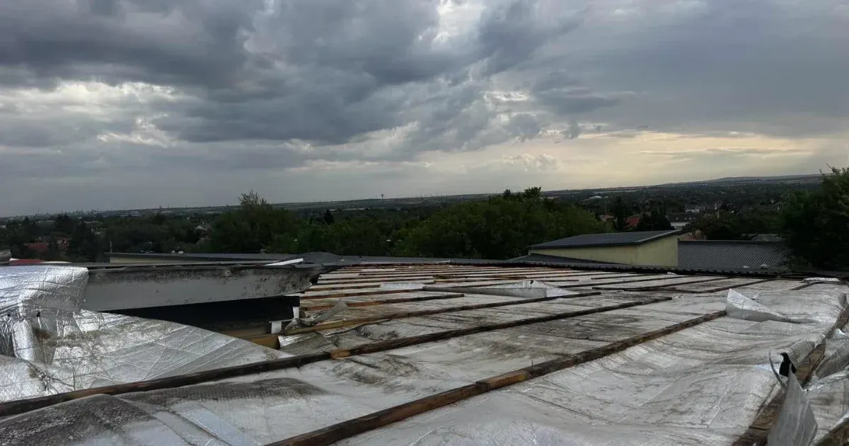 Viharkárok: Sürgős bejelentések Érdről és a Balaton déli partjáról