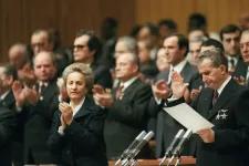 Vasúti közlekedésre alakított autóval menekült el Romániából egy magyar férfi a családjával 1988-ban