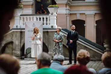 A marosvécsi Helikon-centenárium körül áll a bál: Takaró Mihály miatt kulturális konfliktus lett az ünneplésből