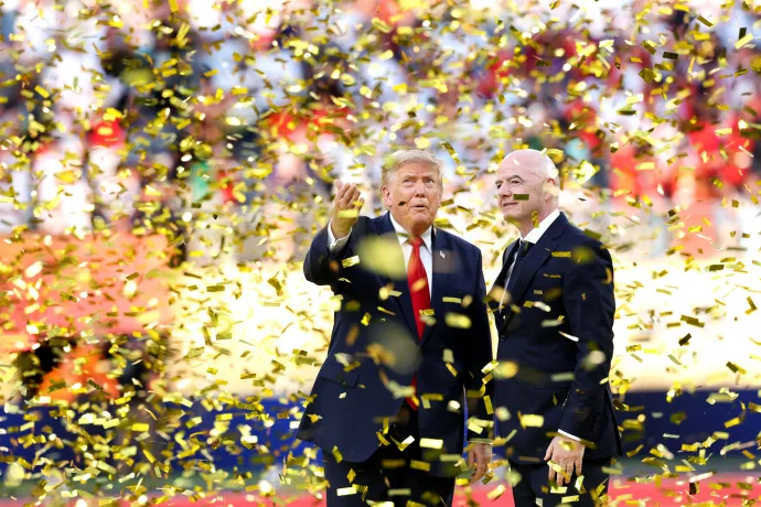 Donald Trump és Gianni Infantino a vb-döntő utáni díjátadón – Fotó: Carl Recine / Getty Images