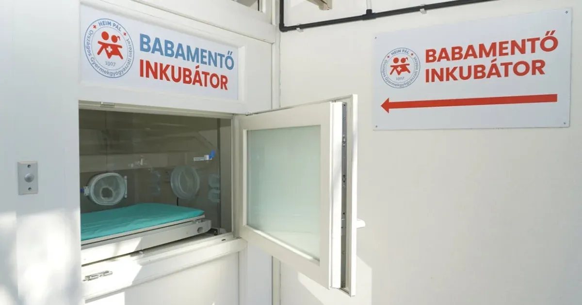 Csecsemőt hagytak a Heim Pál kórház babamentő inkubátorában